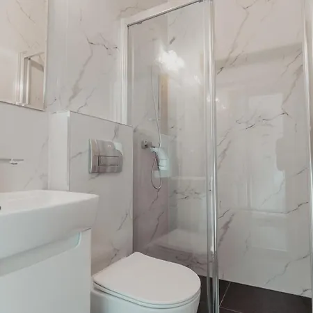 Nova Apartamenty&pokoje Nocleg ze śniadaniem *