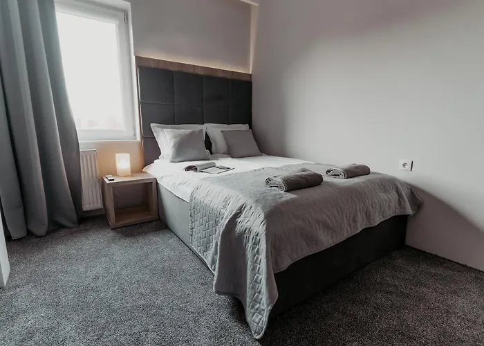 Nova Apartamenty&pokoje Отель типа 